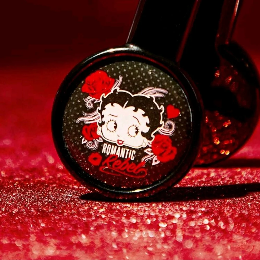BETTY BOOP Eyelash Curler